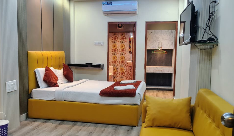 Room Details